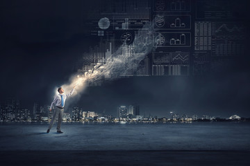 现在社会上哪个行业比较吃香？